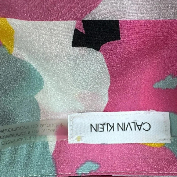 Calvin Klein colorful multi print top with long sleeves size XL - Picture 12 of 12